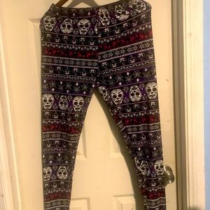 No boundaries purple xl leggings Halloween skull/pumpkin/cat theme
